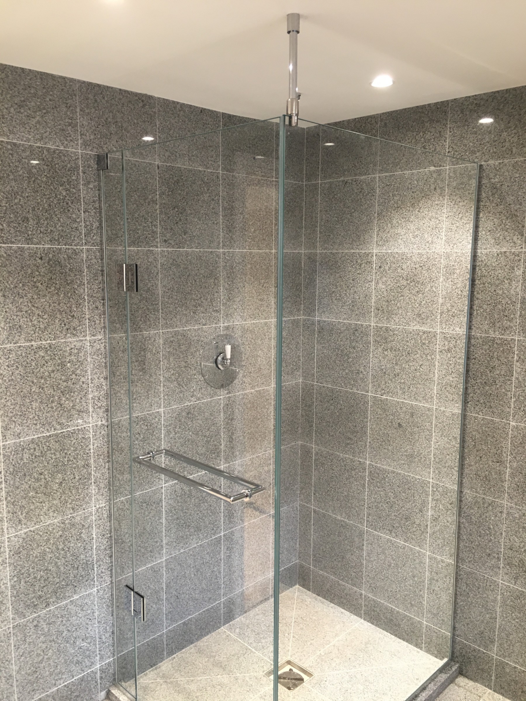 bespoke glass shower screens london